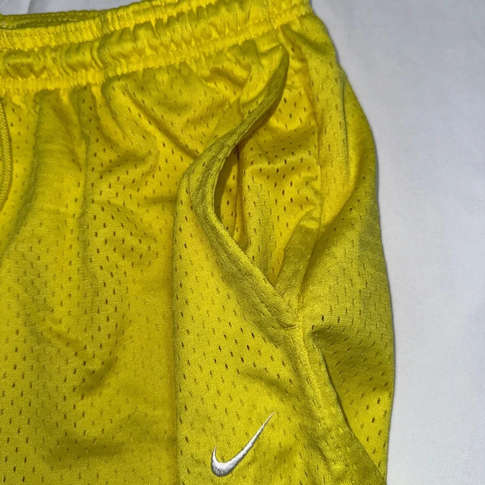 Nike Mens Mesh Athletic Basketball Shorts Yellow XL Activewear StreetWear